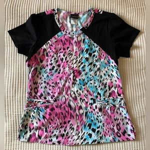 CAREISMA BY SOFIA VERGARA SCRUB TOP 🩺